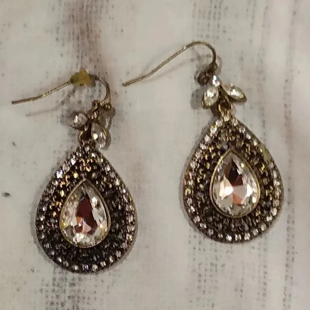 earrings - Picture 1 of 1